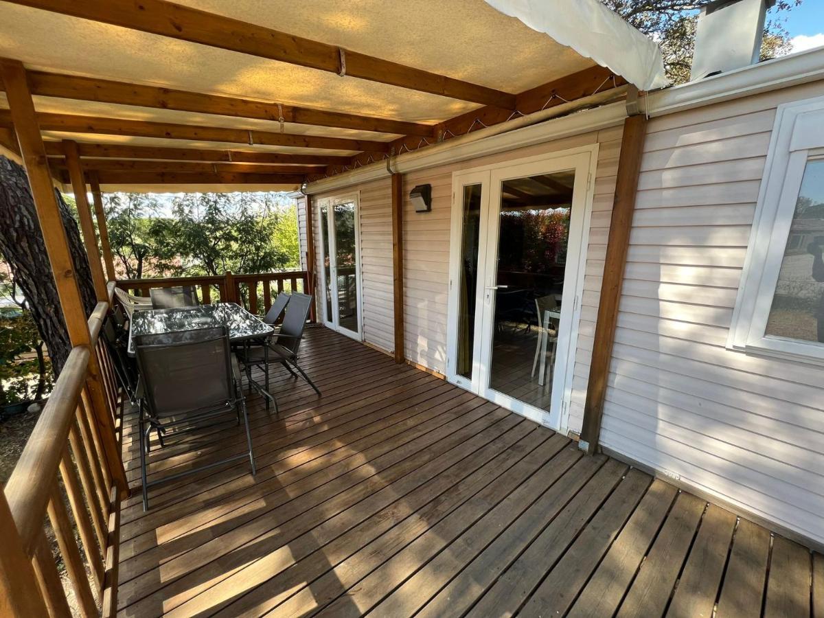 Bungalow Luxe 3 Chambres Surplombant Le Golf De St Tropez Gassin Exterior foto